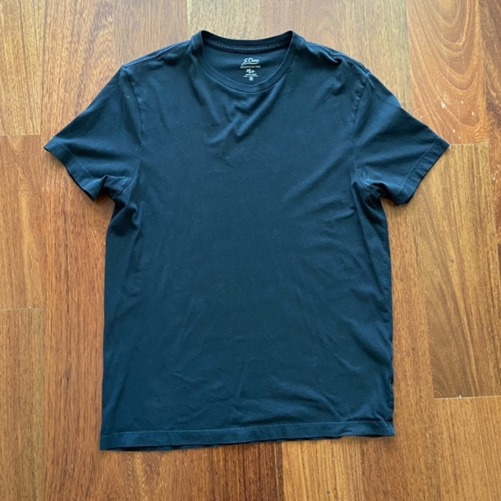 J. Crew Essential Tee Mens M